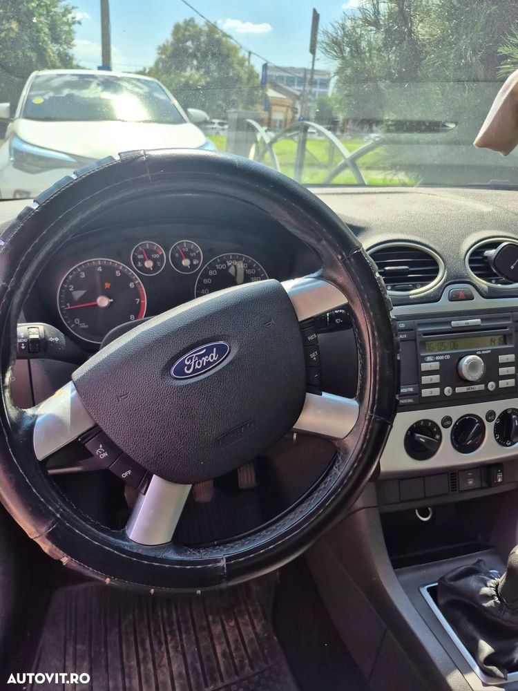 Ford Focus 1.6 TI-VCT Trend Champions League - 3
