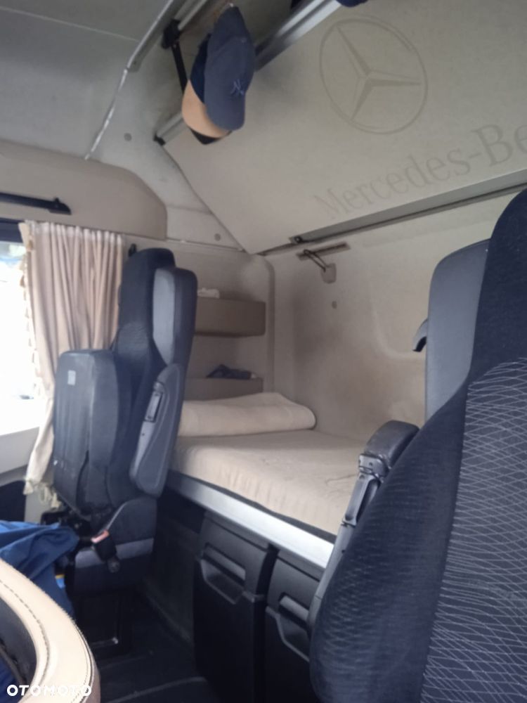 Mercedes-Benz Actros - 6