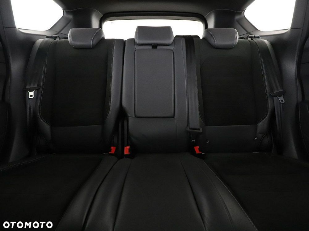 Ford Kuga 1.5 EcoBoost 2x4 ST-Line - 19
