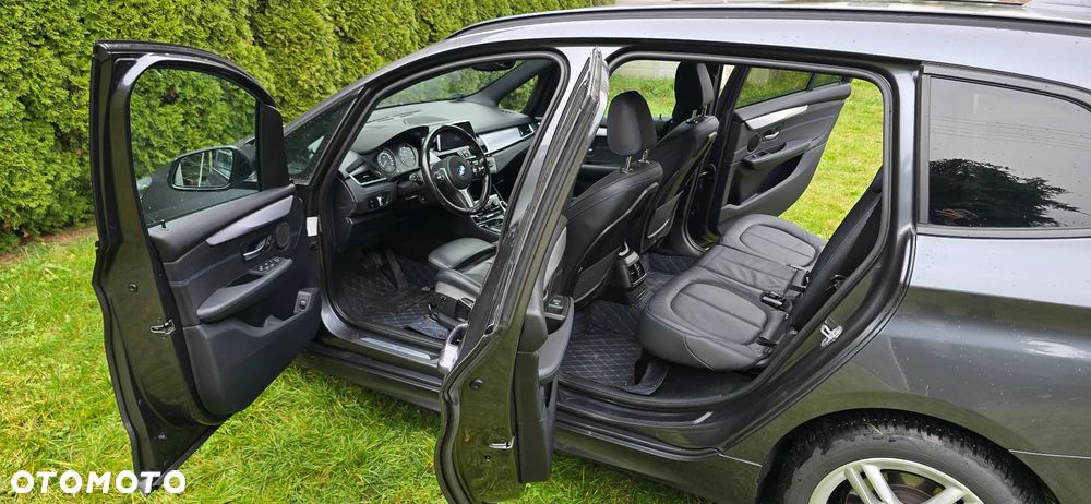 BMW Seria 2 220d - 17