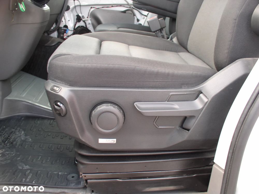 Volkswagen CRAFTER - 14