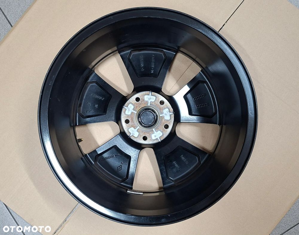 Felgi Aluminiowe 18 Renault Megane E-Tech 5x114.3 ET 34 Oston - 14