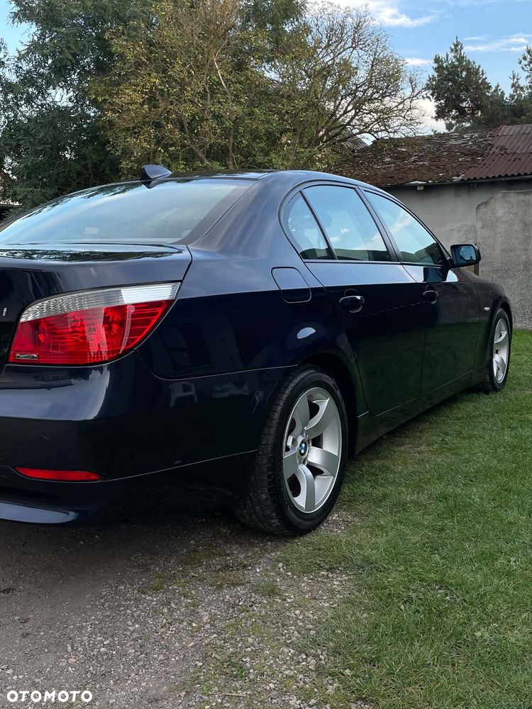 BMW Seria 5 520i - 6