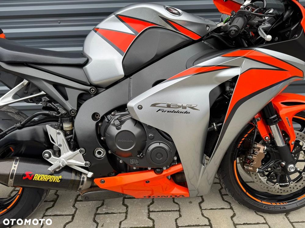 Honda CBR - 13