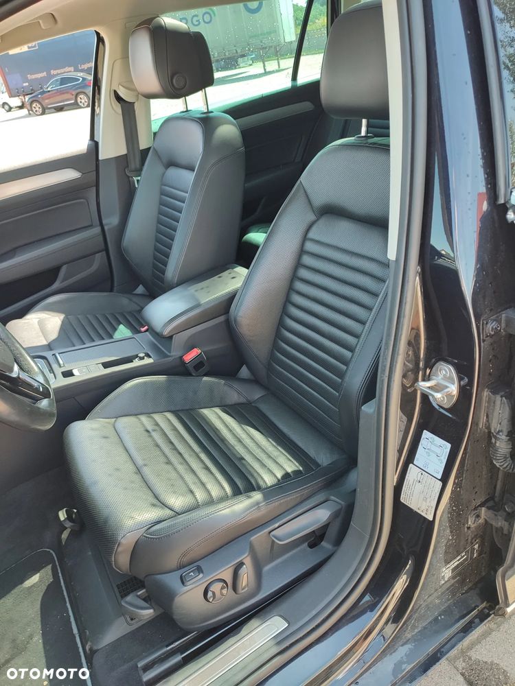 Volkswagen Passat - 9