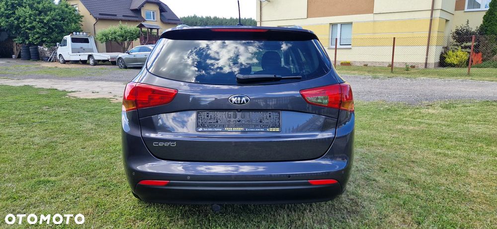 Kia Ceed 1.6 GDI Platinum Edition - 16