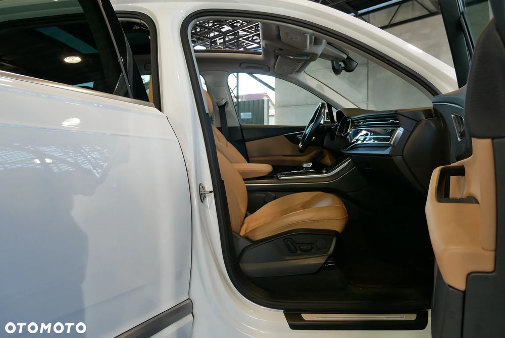 Audi Q7 - 9