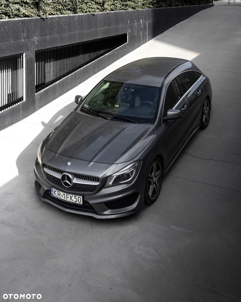 Mercedes-Benz CLA 200 7G-DCT AMG Line - 3