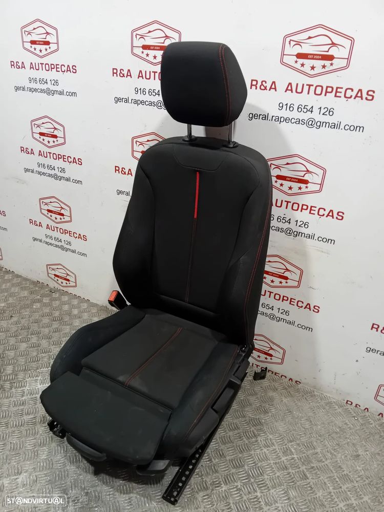 Conjunto de Bancos BMW Série 1 F20 em Tecido Original - 12