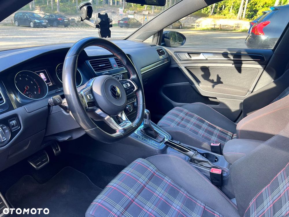 Volkswagen Golf 2.0 TSI BMT GTI DSG - 9