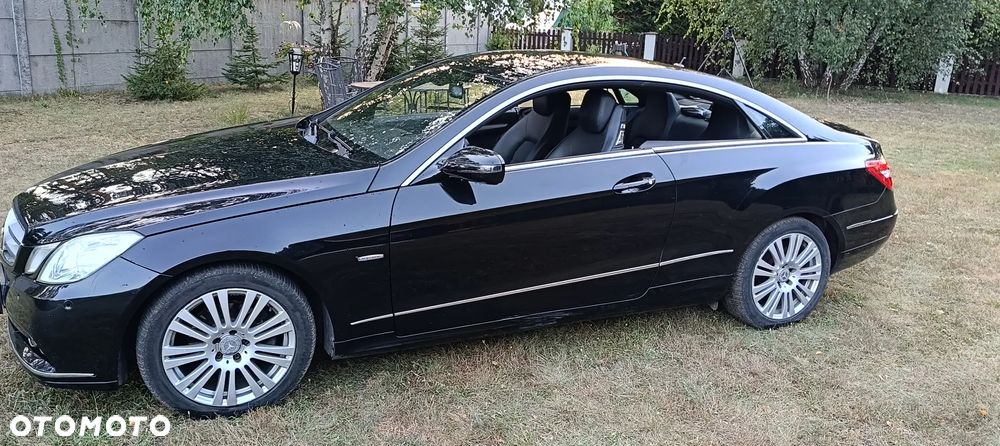 Mercedes-Benz Klasa E 250 CGI BlueEFFICIENCY Automatik Elegance - 21