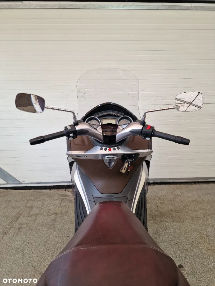 Piaggio X10 - 30