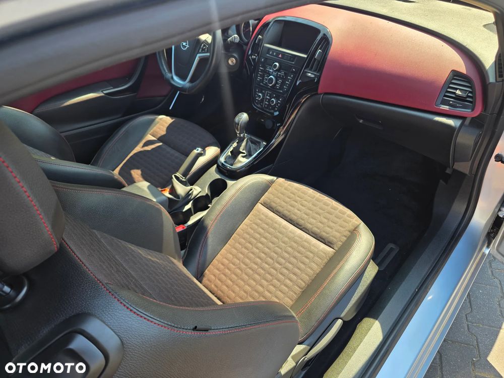 Opel Astra 1.4 Turbo - 9