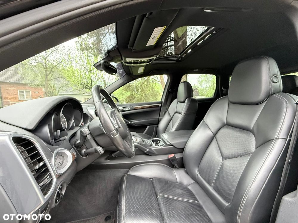 Porsche Cayenne - 17