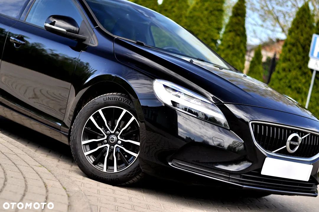 Volvo V40 D2 Drive-E Momentum - 1