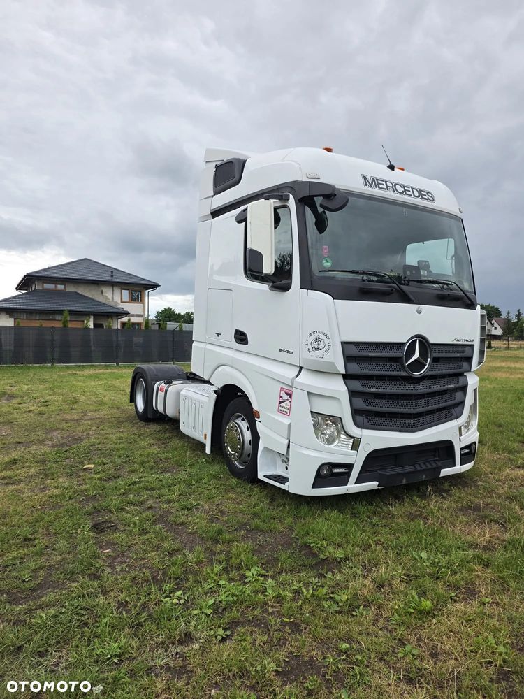 Mercedes-Benz ACTROS - 3