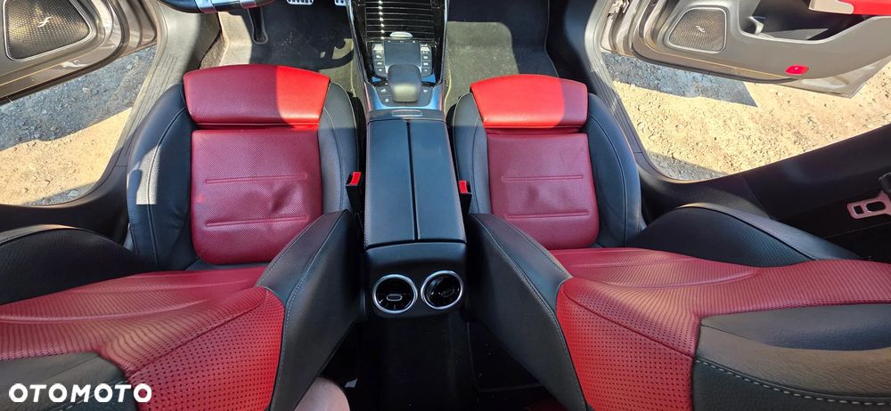 Mercedes-Benz CLA AMG 45 S 4-Matic 8G-DCT - 8