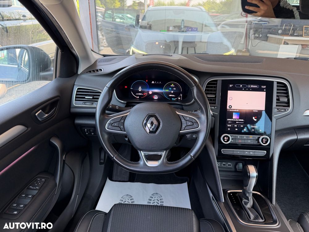 Renault Megane E-TECH 160 INTENS - 9