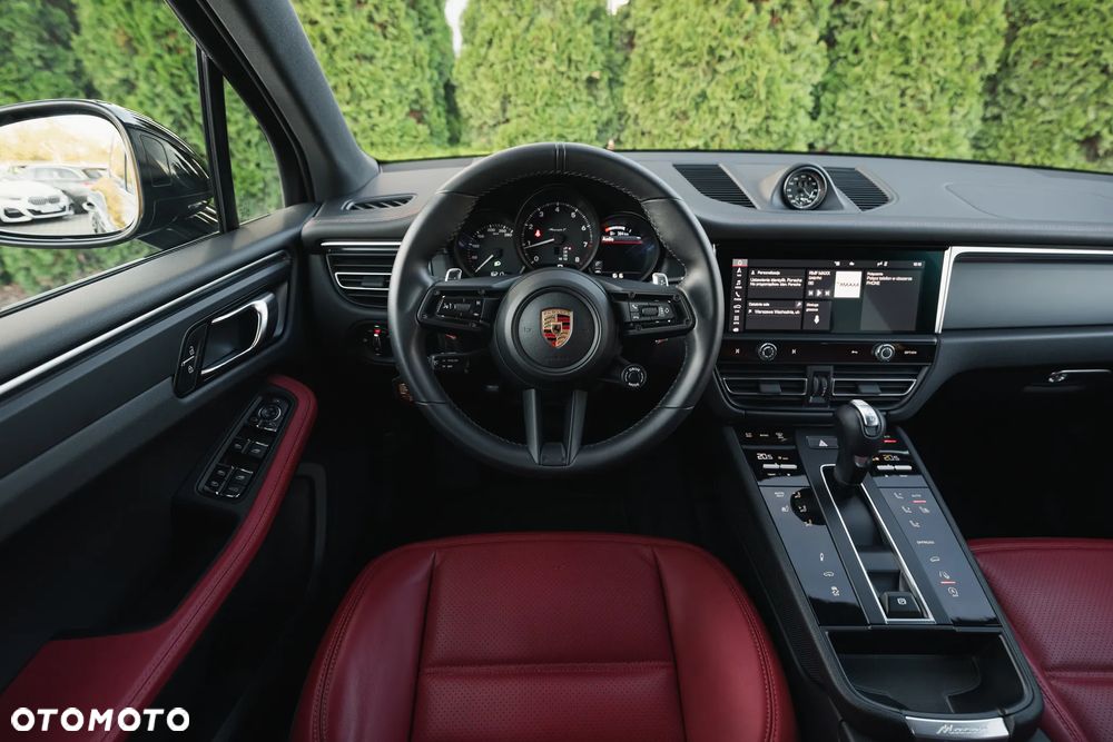 Porsche Macan T - 10