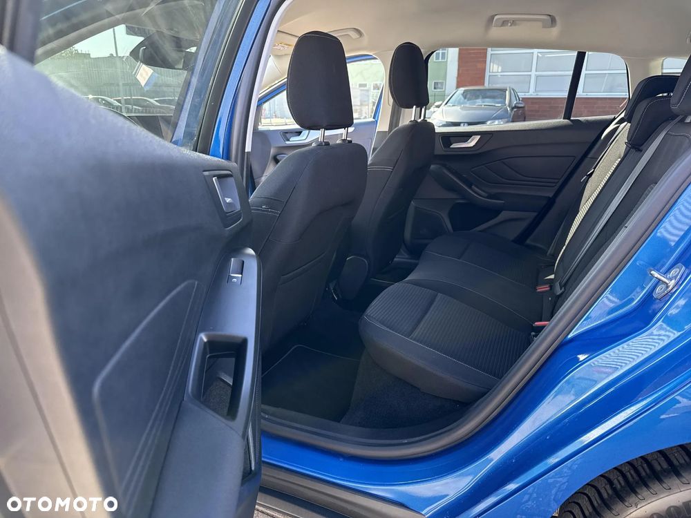 Ford Focus - 16