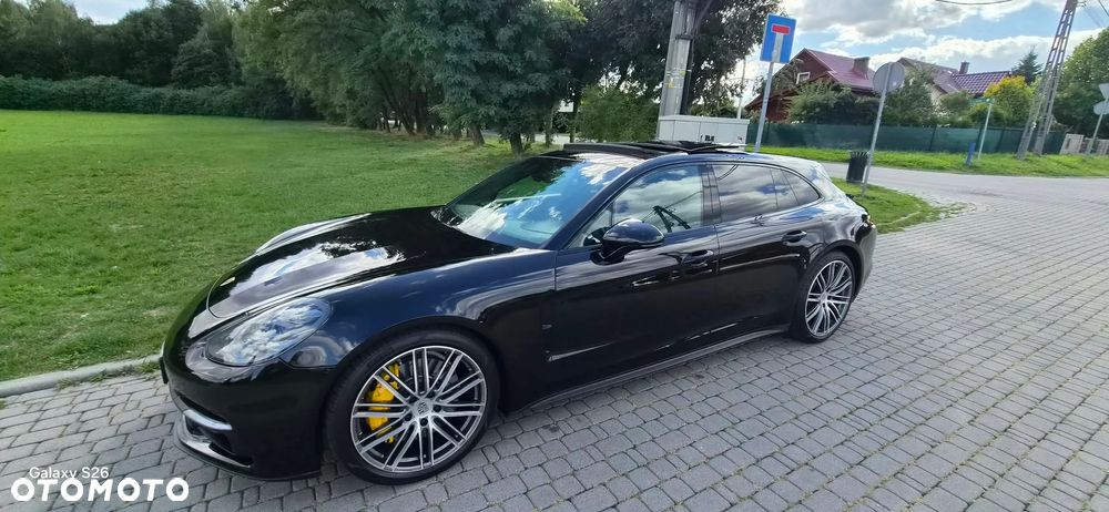 Porsche Panamera 4S Executive - 1