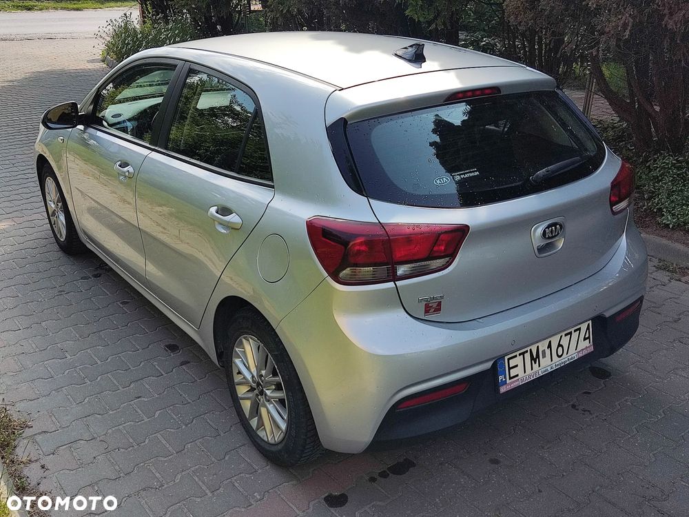Kia Rio - 2