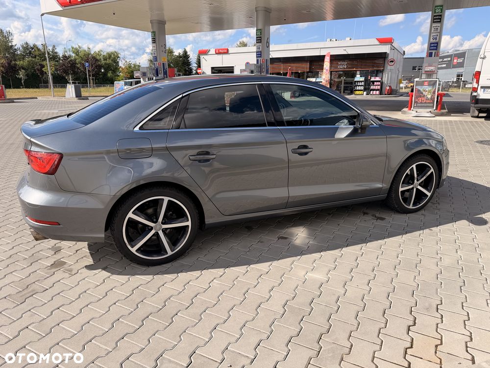 Audi A3 Sportback - 4