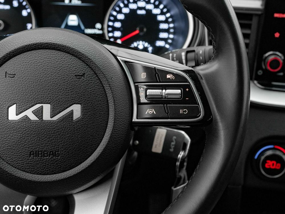 Kia Ceed - 14