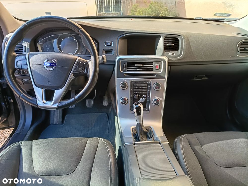 Volvo V60 D3 Drive-E Dynamic Edition (Momentum) - 18