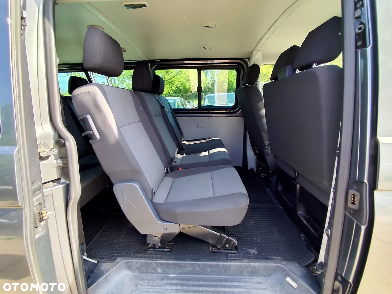 Volkswagen Transporter TDI Lang DSG 4MOTION Plus - 11