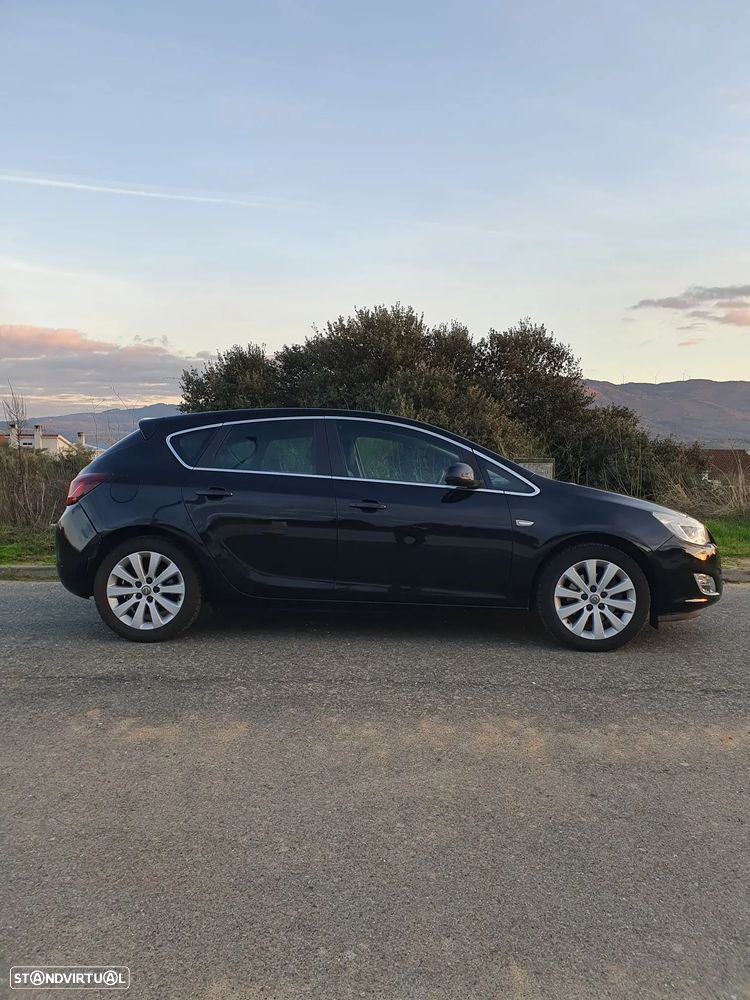 Opel Astra 1.7 CDTi Cosmo - 3