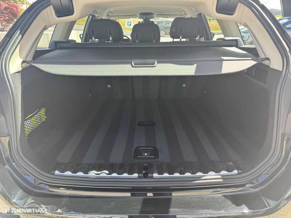 BMW 318 d Auto - 12