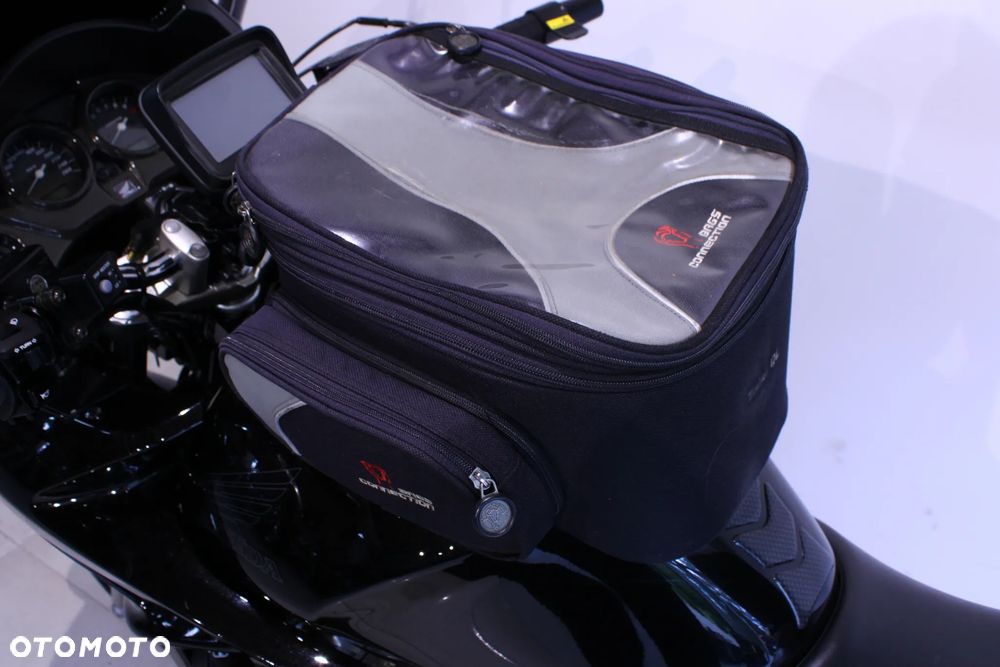 Honda CBF - 17