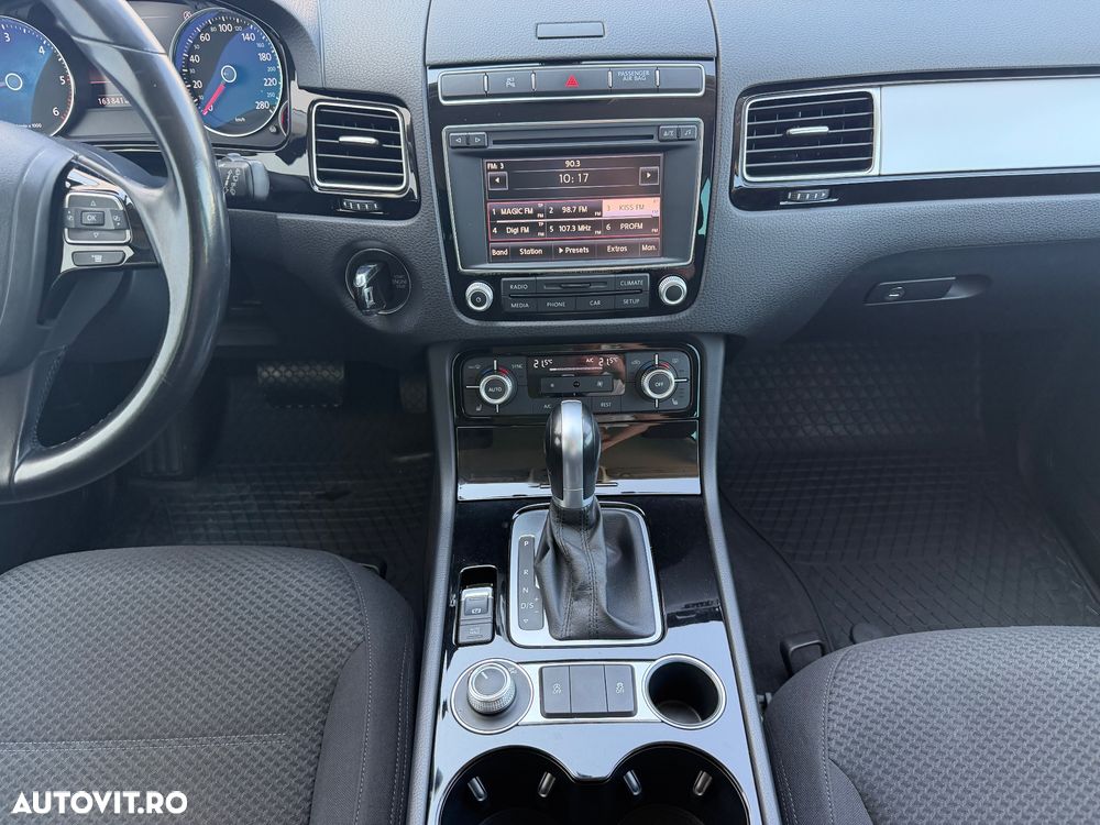 Volkswagen Touareg 3.0 V6 TDI SCR Blue Motion DPF Automatik - 17