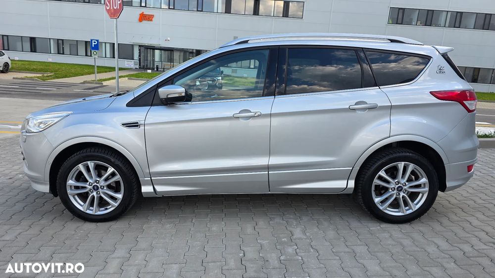 Ford Kuga 1.5 EcoBoost 2x4 Titanium - 20