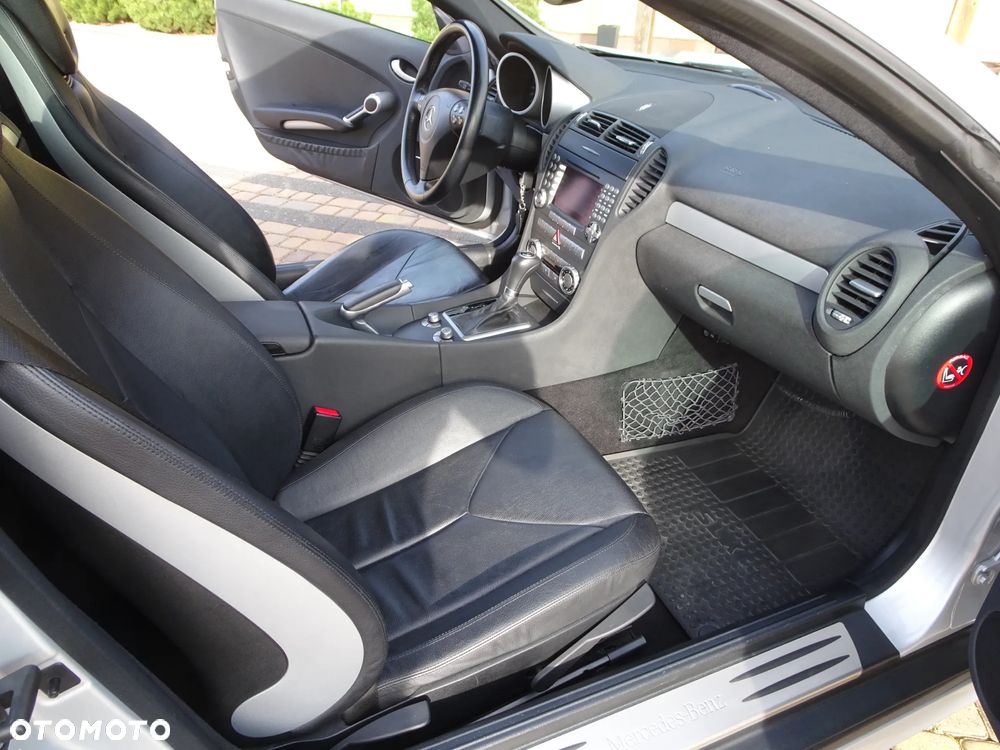 Mercedes-Benz SLK - 13