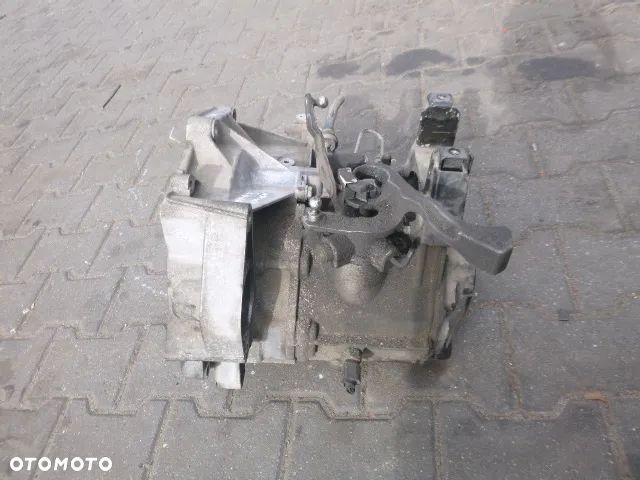 MANUALNA SKRZYNIA BIEGÓW SKODA FABIA I 1.4 16V GDL - 24