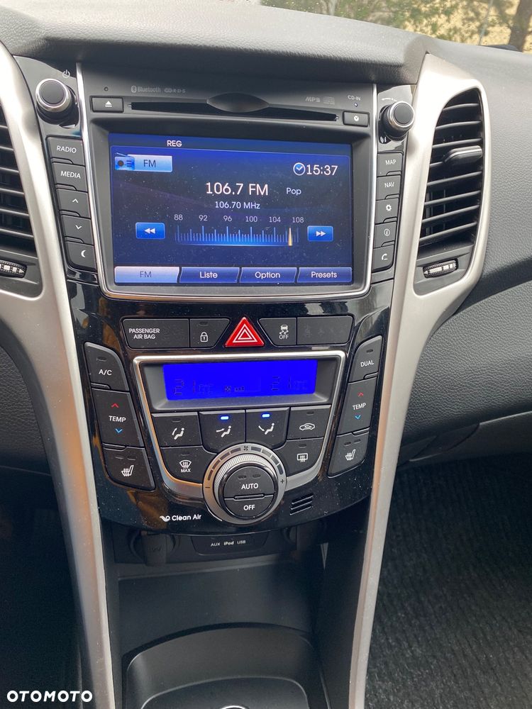 Hyundai i30 blue 1.6 GDI DCT Premium - 22