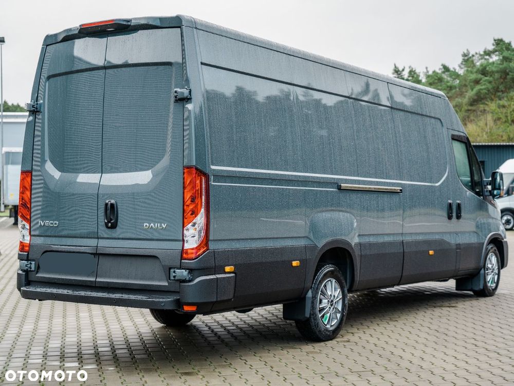 Iveco 35S18HV L4H2 od ręki ! - 7