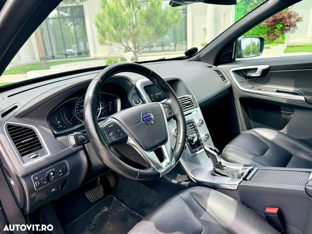 Volvo XC 60 D3 Geartronic Momentum - 6