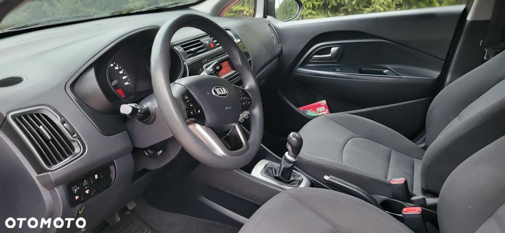 Kia Rio 1.4 M - 2
