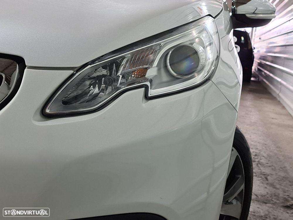 Peugeot 2008 1.6 BlueHDi Allure - 24