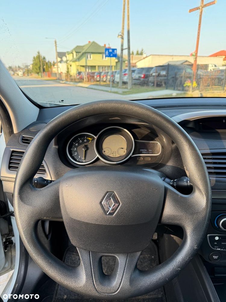 Renault Megane 1.6 16V Expression Euro5 - 9