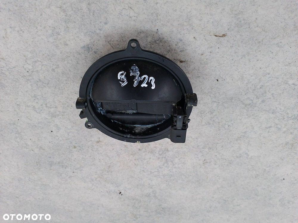 KLAMKA KLAPY VW GOLF V 1K0827469D HATCHBACK 5 DRZWI - 4