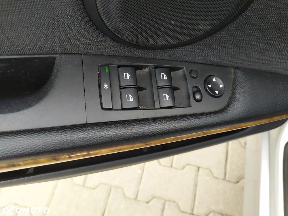 BMW Seria 3 - 25