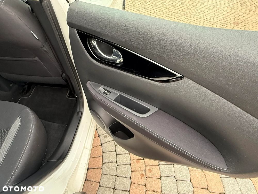 Nissan Qashqai 1.5 dCi N-WAY - 14