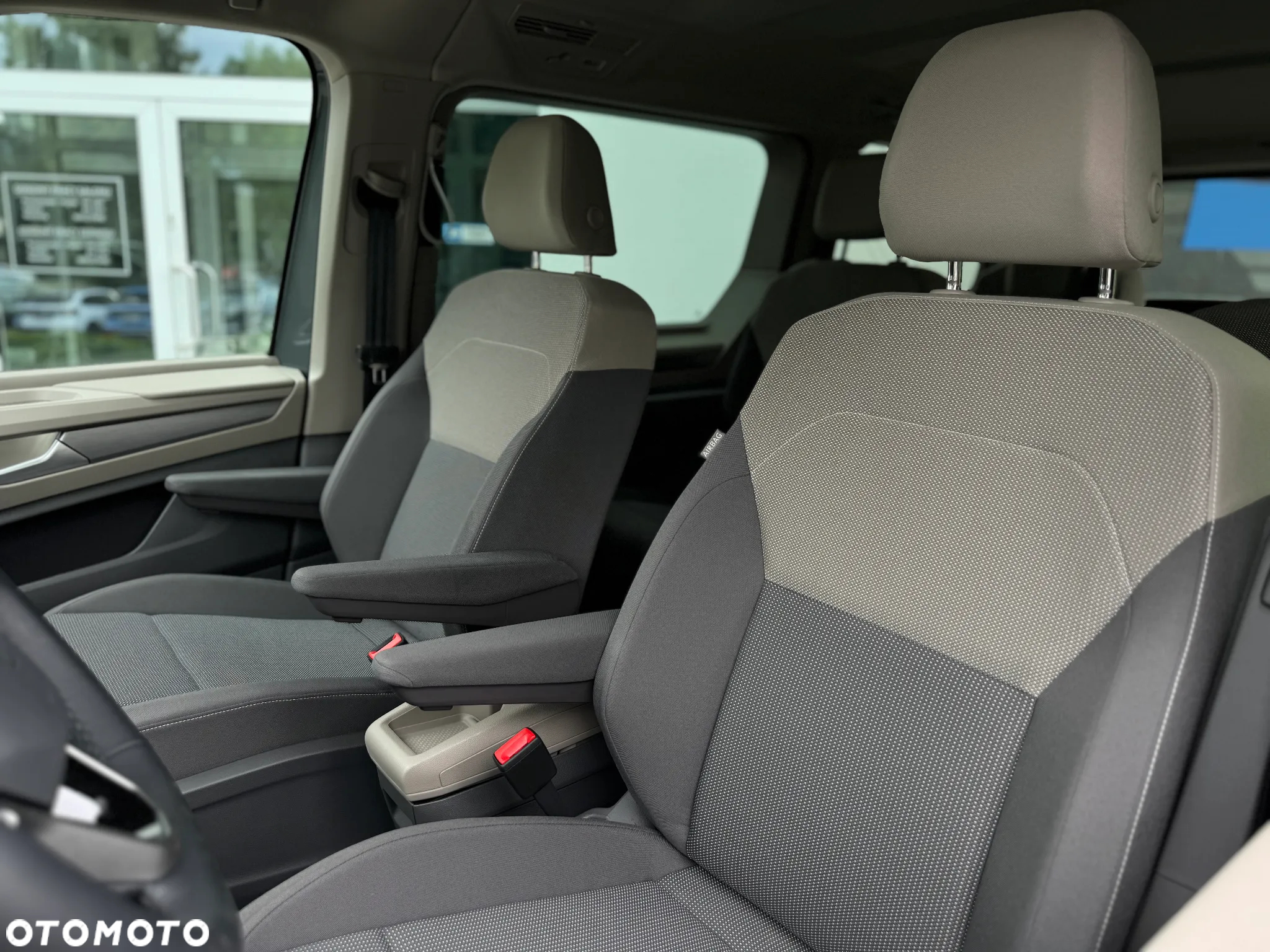 Volkswagen Multivan 2.0 TDI L2 Life DSG - 10