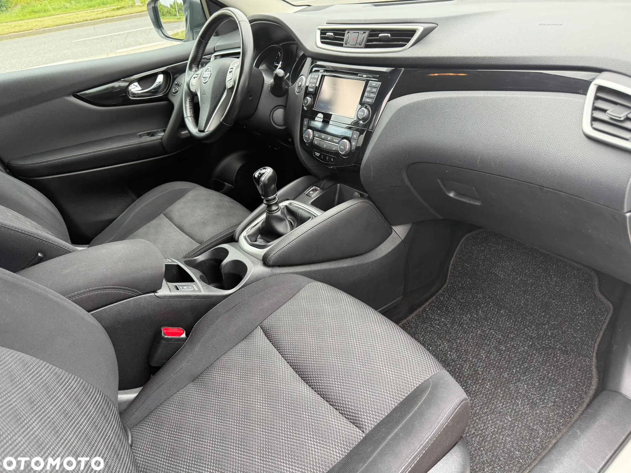 Nissan Qashqai 1.6 DCi 4x4 Tekna - 12