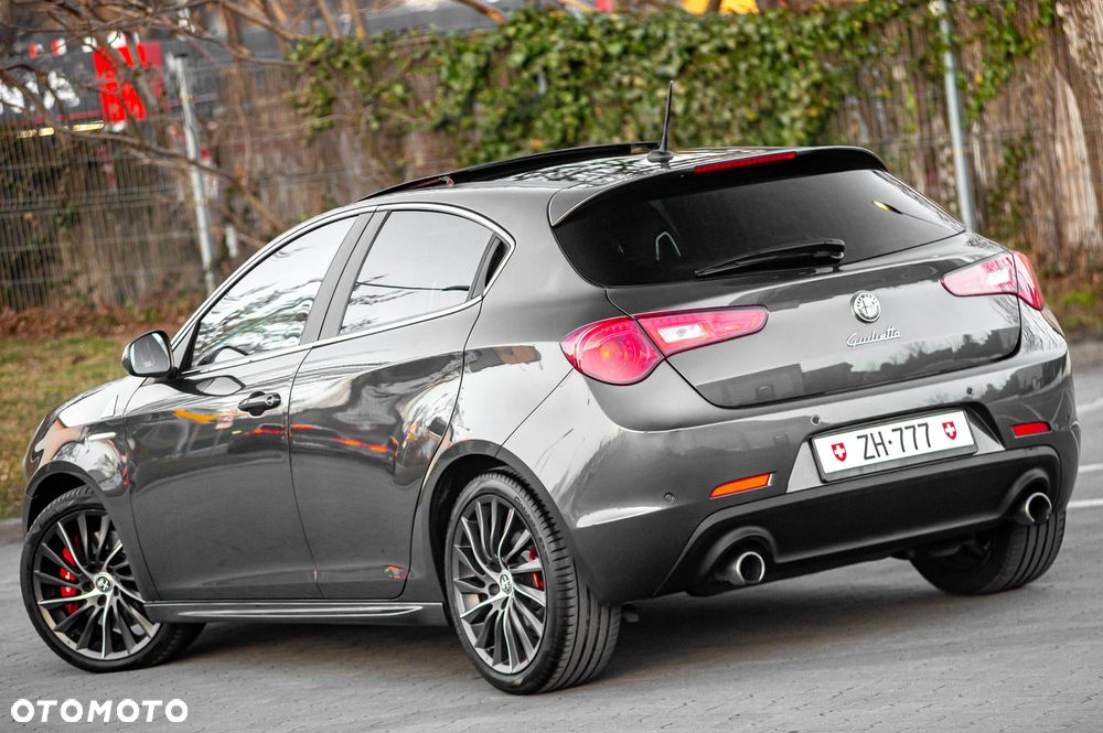 Alfa Romeo Giulietta 1.8 TBi 16V TCT Quadrifoglio Verde - 11