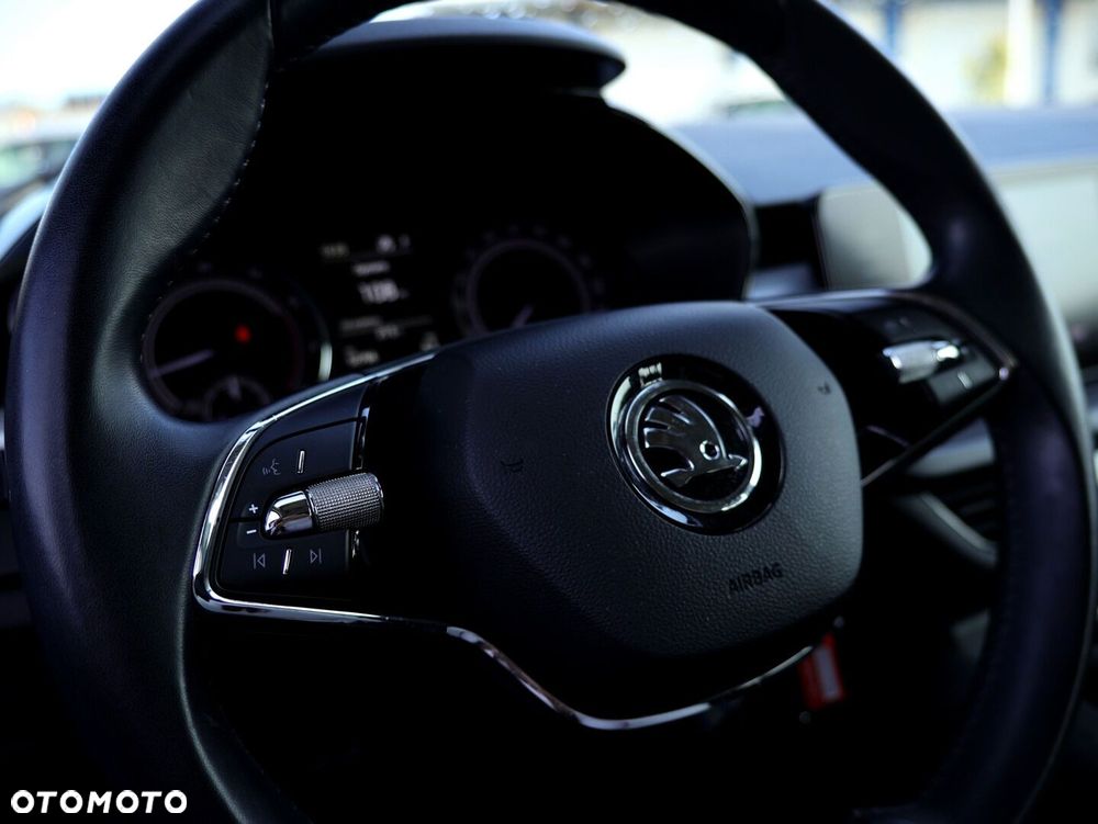 Skoda Fabia 1.0 TSI Ambition DSG - 19